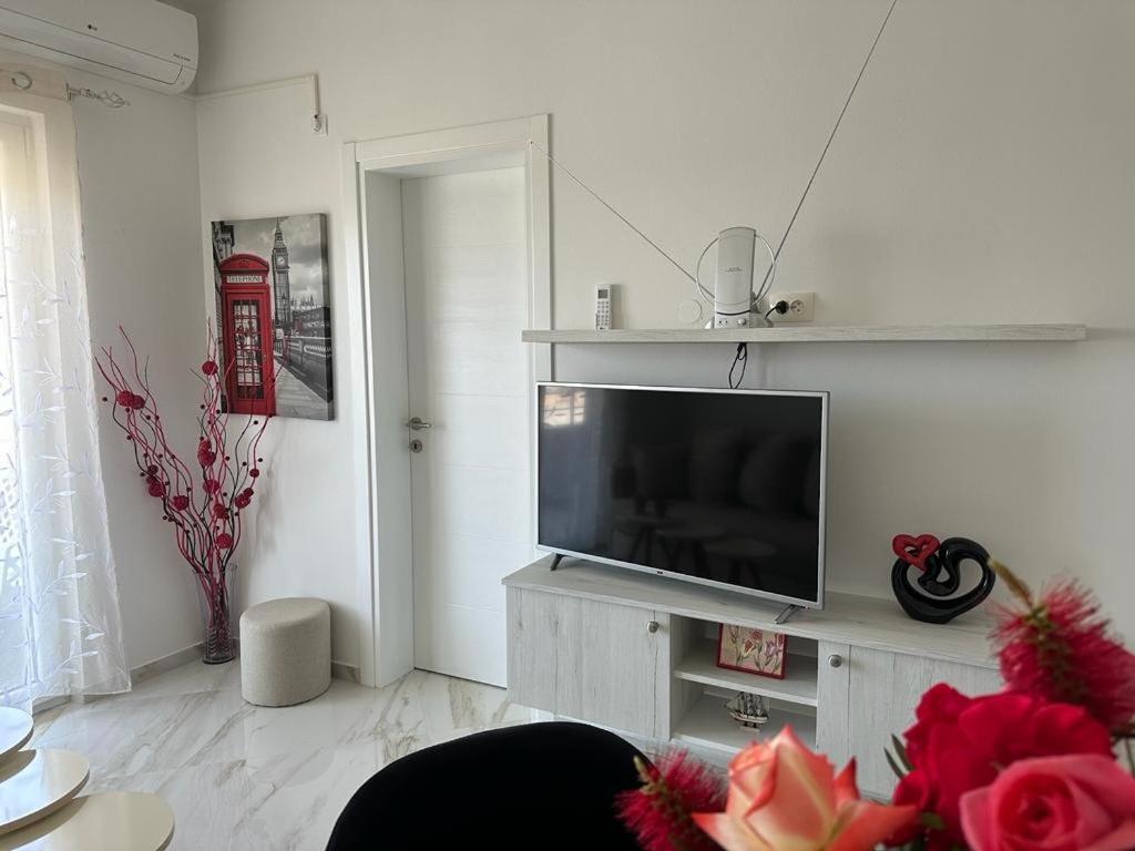 Villa Holiday Apartments บาร์ ภายนอก รูปภาพ