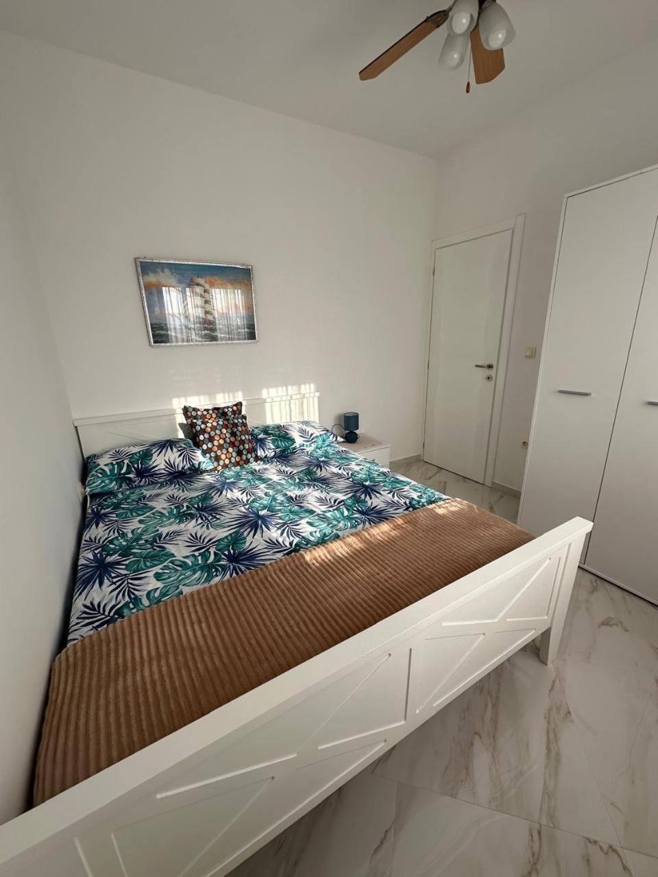 Villa Holiday Apartments บาร์ ภายนอก รูปภาพ