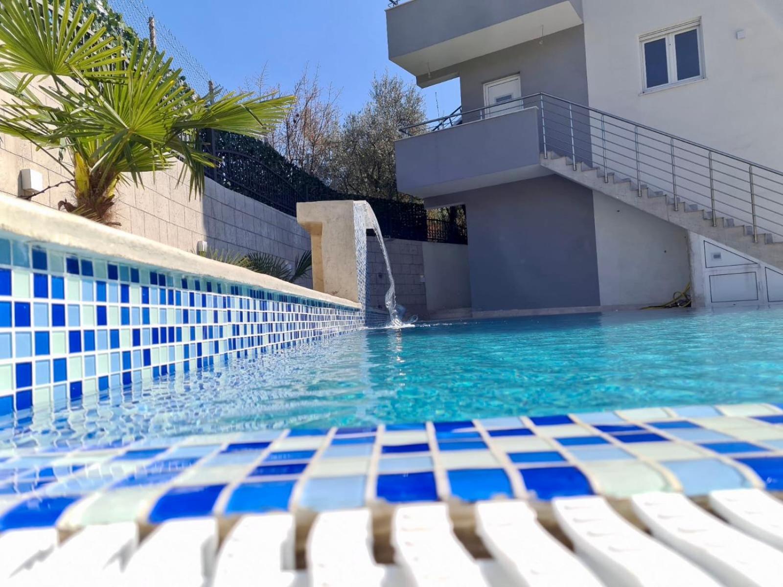 Villa Holiday Apartments บาร์ ภายนอก รูปภาพ