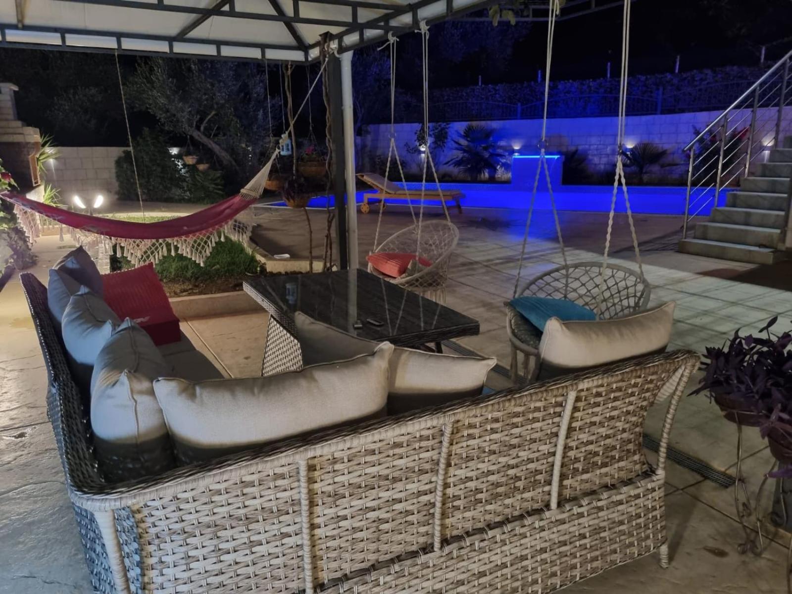 Villa Holiday Apartments บาร์ ภายนอก รูปภาพ